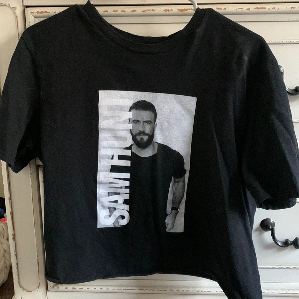 Cropped tee